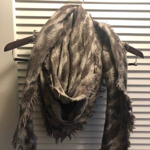 Wilfred Triangle Scarf